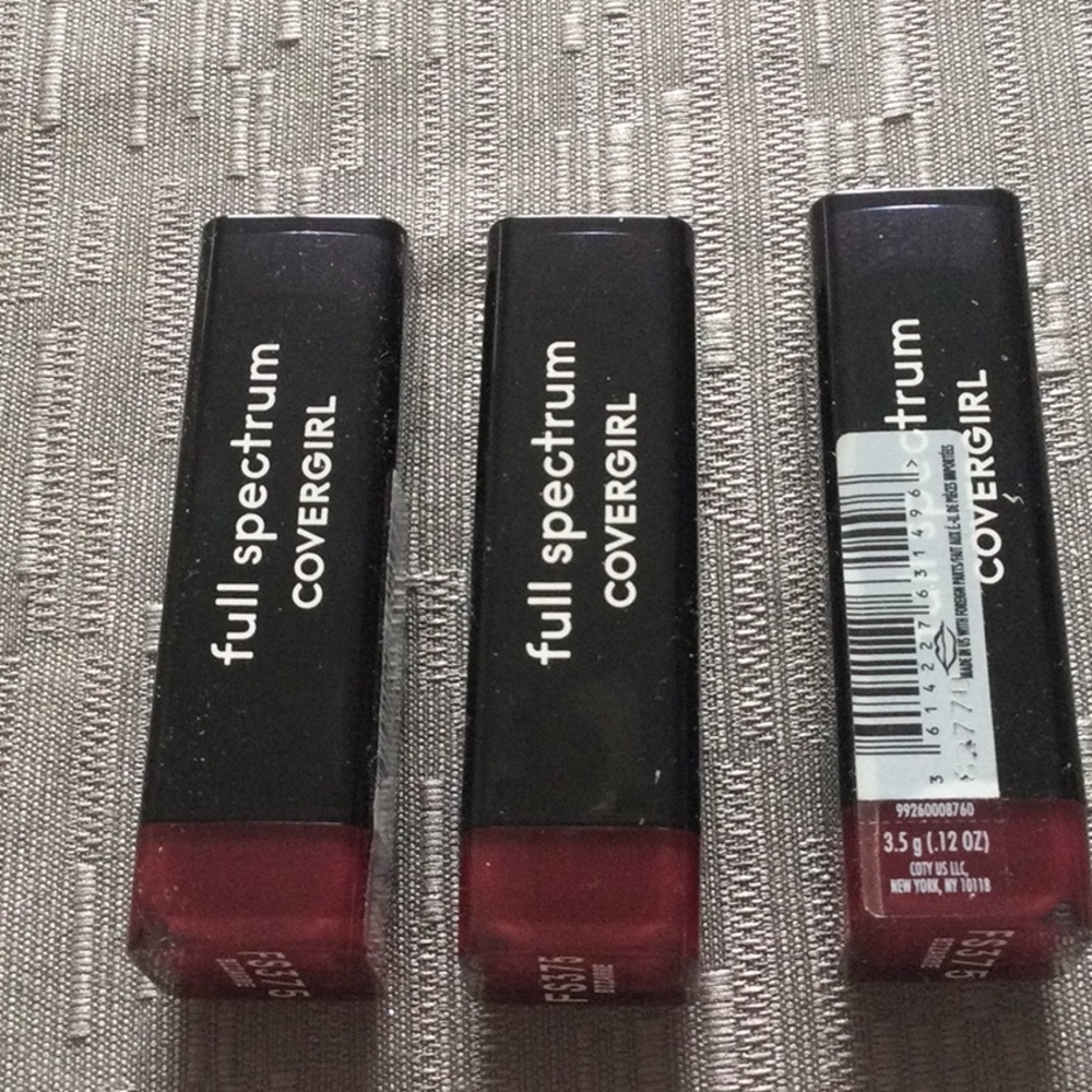 CLEARANCE Cover Girl Full Spectrum Lipstick